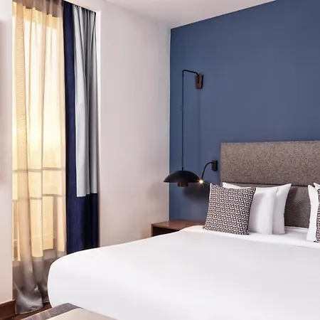 Metropol Palace, Belgrade