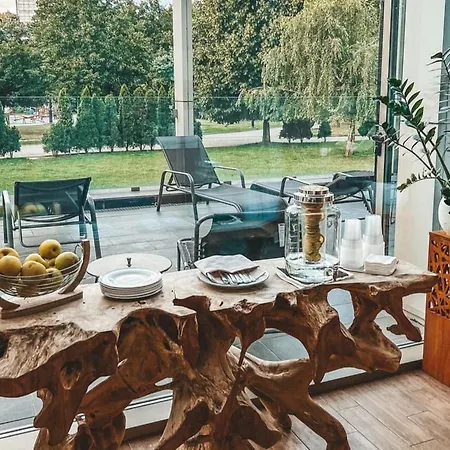 Metropol Palace, A Luxury Collection Hotel, Hotel