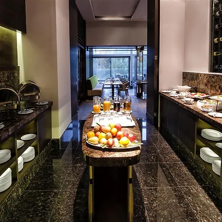 Metropol Palace, 5*