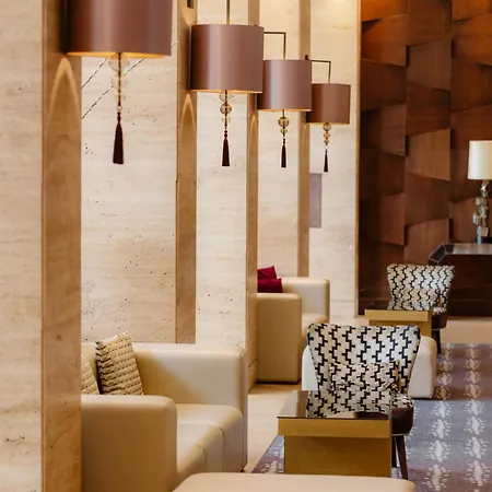 Metropol Palace, Hotel 5*