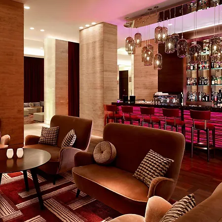 Metropol Palace, Hotel 5*