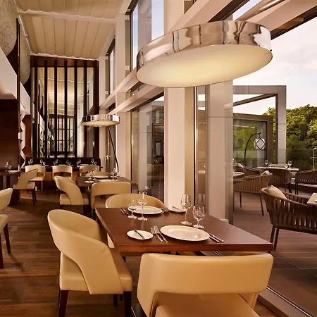 ホテル Metropol Palace, 5*