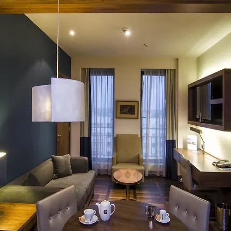 Hotel Metropol Palace, 5*