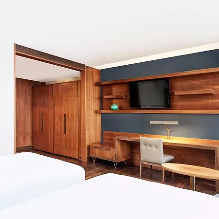 Metropol Palace, Belgrade