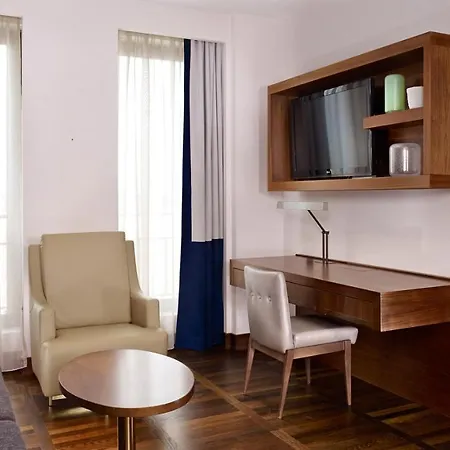 Metropol Palace, Hotel Belgrade