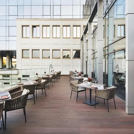 Metropol Palace,
