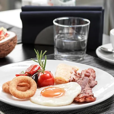 Metropol Palace, A Luxury Collection Hotel, Hotel