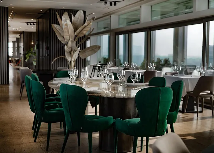 Metropol Palace, Hotel 5*