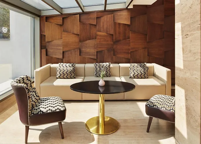 Metropol Palace, Szálloda Belgrád